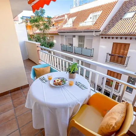 797 Rentals- Renovado Piso En El Paseo Maritimo * Фуенхірола