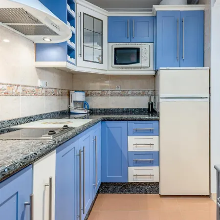 797 Rentals- Renovado Piso En El Paseo Maritimo Fuengirola