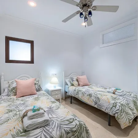 797 Rentals- Renovado Piso En El Paseo Maritimo Apartment