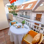 797 Rentals- Renovado Piso En El Paseo Maritimo * フエンヒロラ