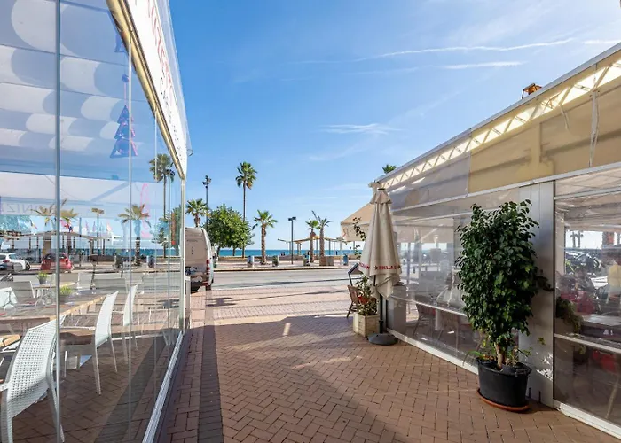 797 Rentals- Renovado Piso En El Paseo Maritimo * Fuengirola