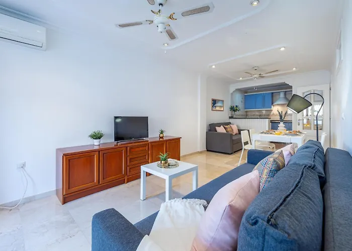 Lejlighed 797 Rentals- Renovado Piso En El Paseo Maritimo